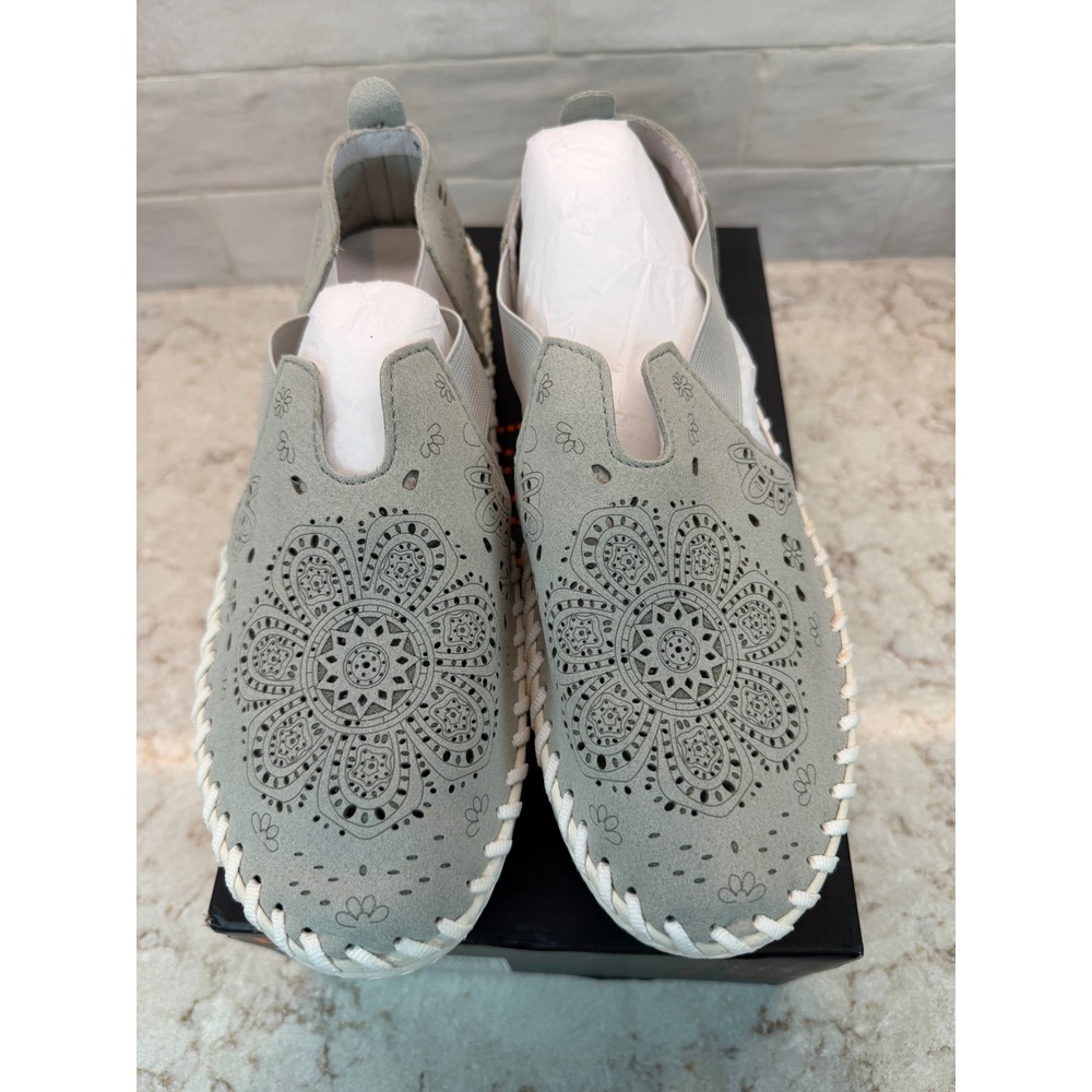 Bernie Mev Tulum Light Grey Laser Cut Floral Memory Foam Slip On Flats Size 41